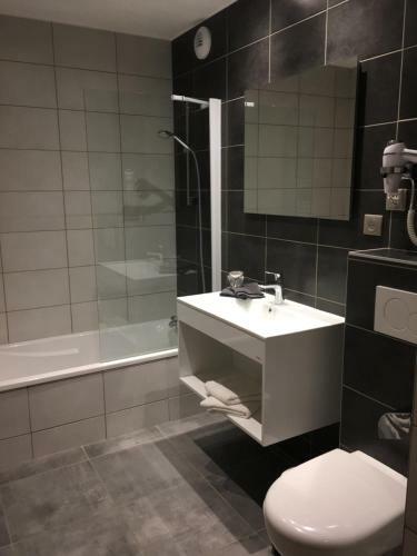 Hotel Logis Beausoleil