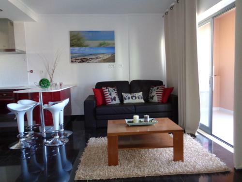 Rochatower Apartment 8f