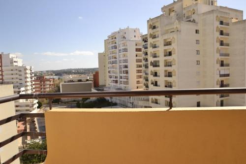 Apartamentos Tur�sticos Coral Da Rocha 3