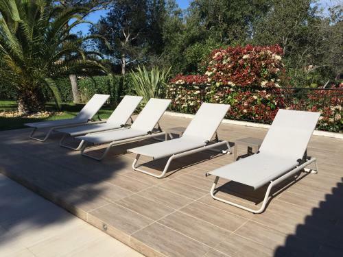 Belle Villa � Saint Rapha�l Dans Clos Priv�