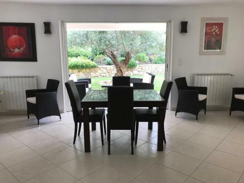 Belle Villa � Saint Rapha�l Dans Clos Priv�