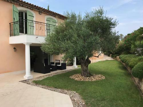 Belle Villa � Saint Rapha�l Dans Clos Priv�