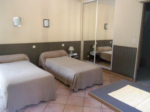 Hotel H�tel Les Amandiers