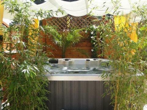 Hotel H�tel Les Amandiers