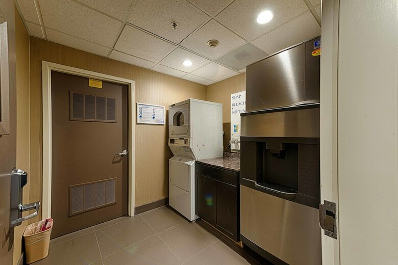 Hotel Comfort Suites Oakley