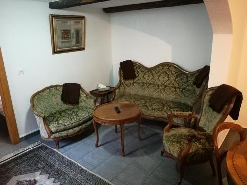 Hostal Au Cr�neau Gourmand