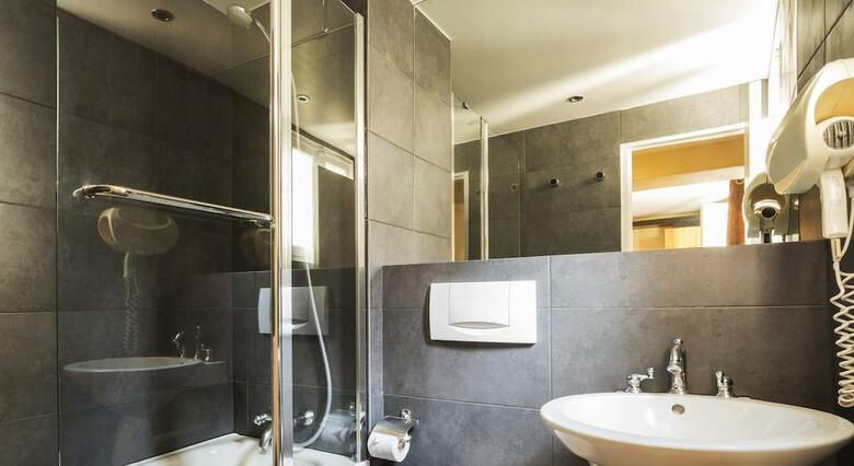 Hotel H�tel De L'avenir