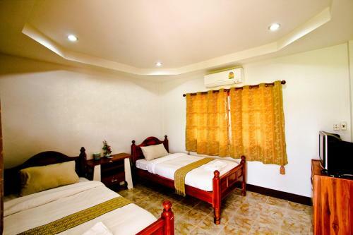Hotel Waleekarn Resort