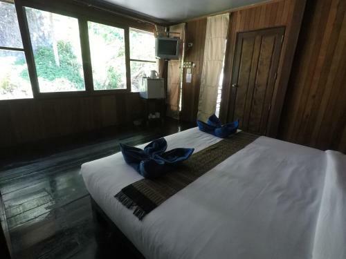 Hotel Ao Muong Beach Resort