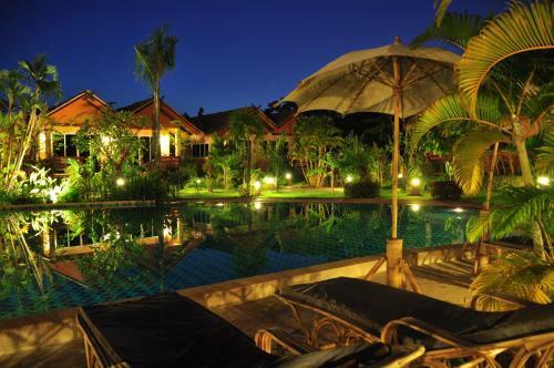Hotel Golden Elephant Resort