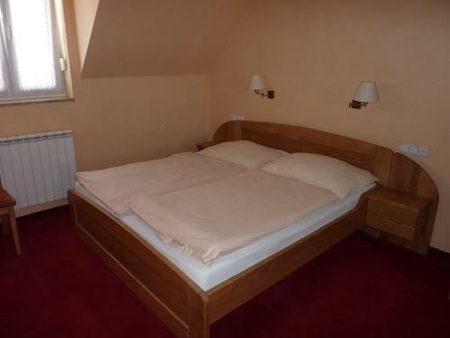 Hotel & Restaurant Na Fry?t�tsk�
