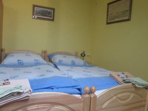 Hostal Penzion A Kavarna U Holubu