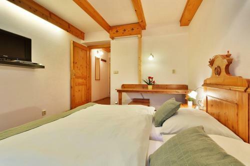Hostal Penzion U Kriveho Psa