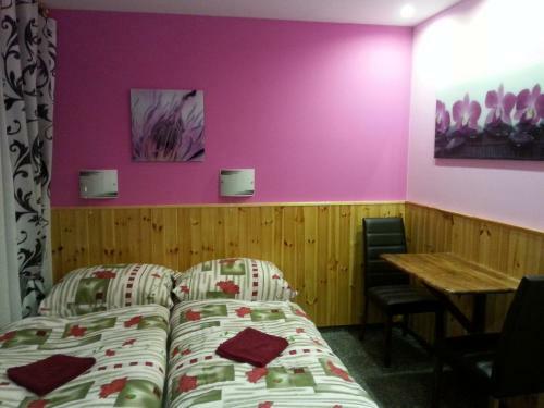 Hostal Penzion Restaurant Pod Boub�nem