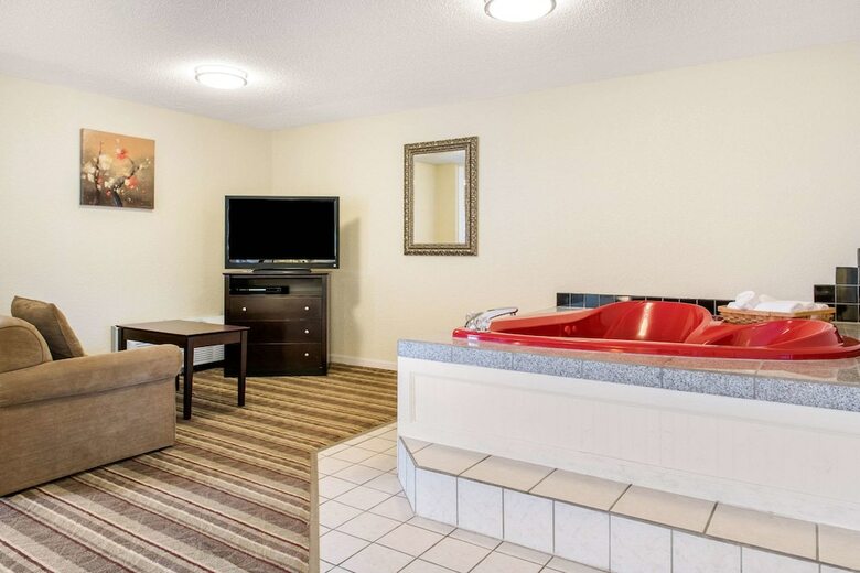 Hotel Quality Inn Huntingburg
