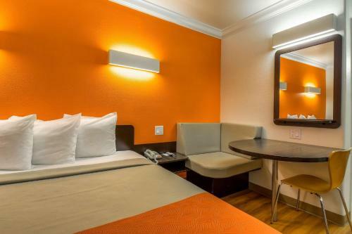Motel 6 Menifee Sun City Ca