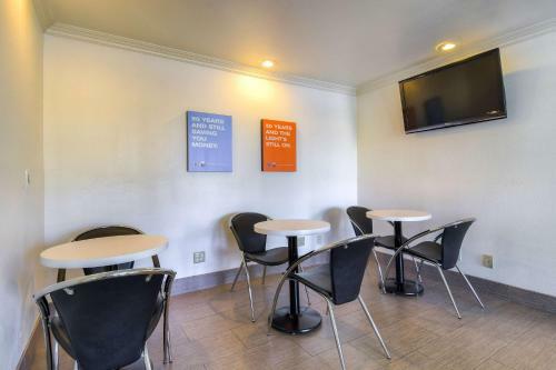 Motel 6 Menifee Sun City Ca