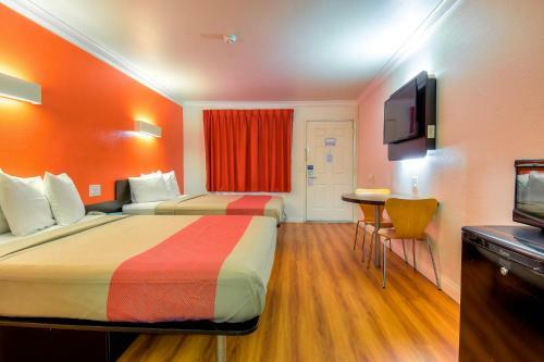 Motel 6 Menifee Sun City Ca
