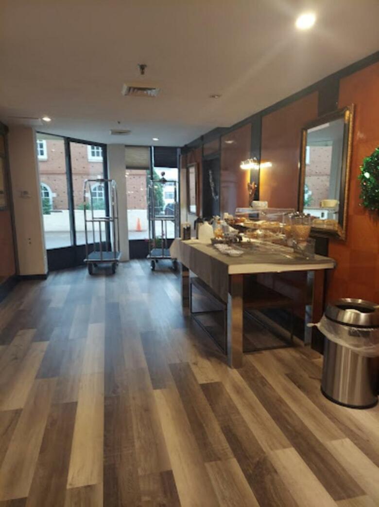 Hotel Stamford Suites