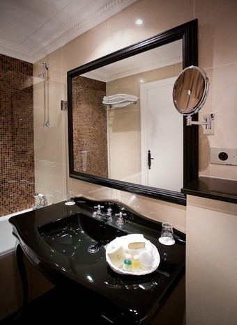 Hotel Saint Germain Des Pr�s