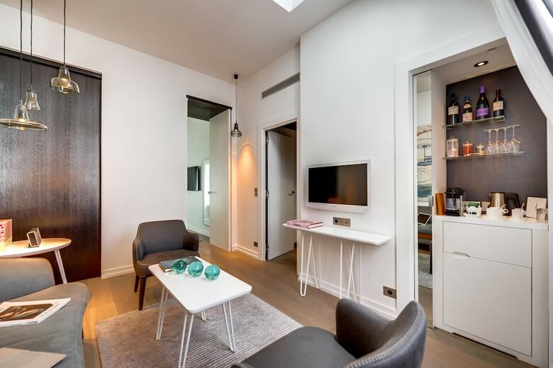 Hotel Le `a`