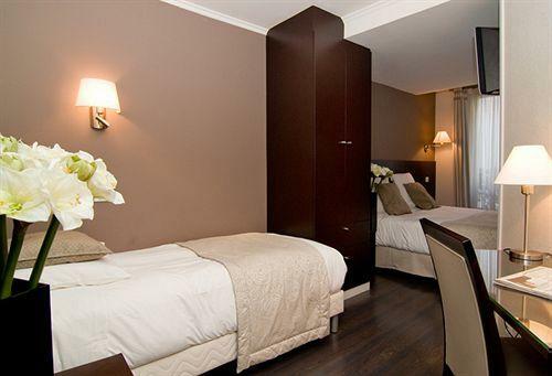 Hotel Arc Elys�es