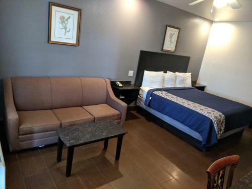 Palace Inn Motel East