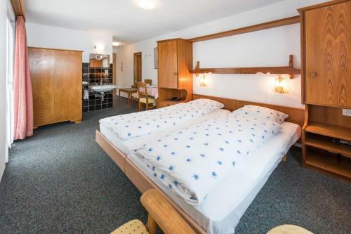 Hotel Rhodania