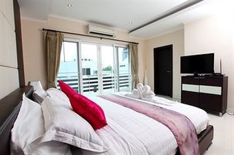 Tabaluga Pool Villas