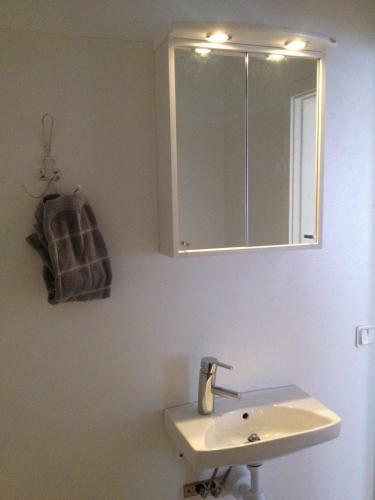 Hostal Hotell Floras Tr�dg�rd