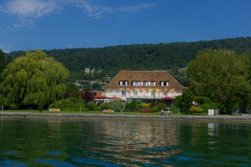 Hotel Jean-jacques Rousseau