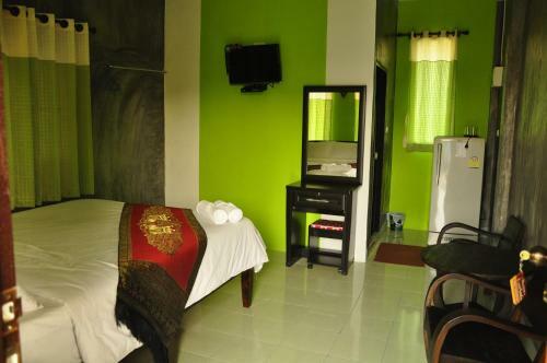 Hotel Chiang Rai Khuakrae Resort