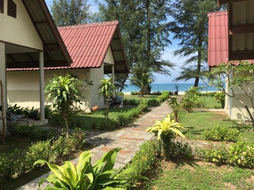 Hotel Gooddays Lanta Beach Resort