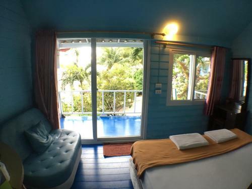 Hotel Naiharn On The Rock
