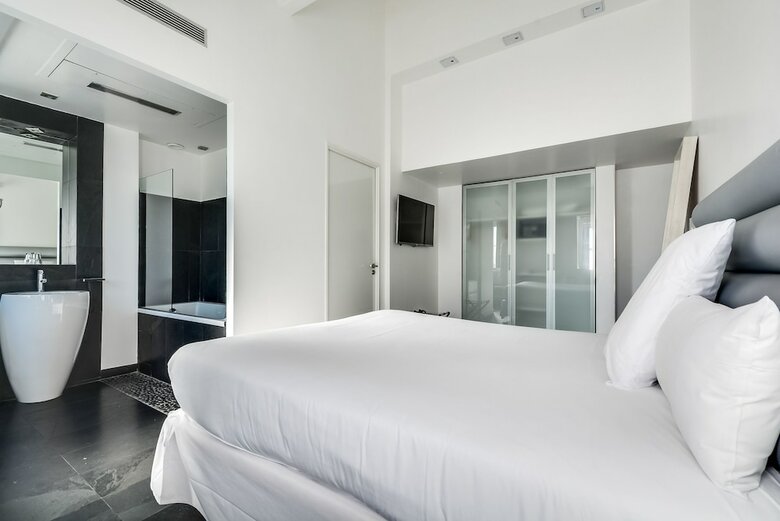 1k Hotel