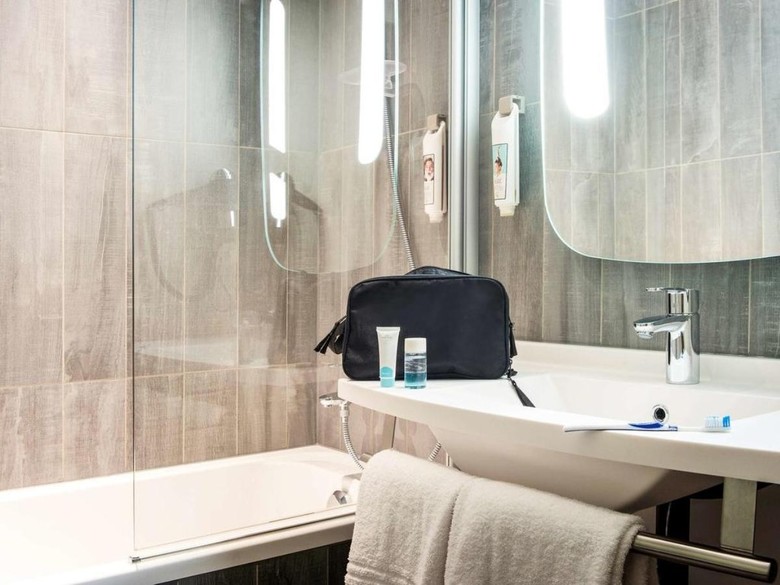 Hotel Ibis Paris Ornano Montmartre Nord 18�me