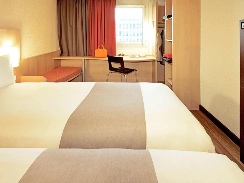 Hotel Ibis Paris Ornano Montmartre Nord 18�me