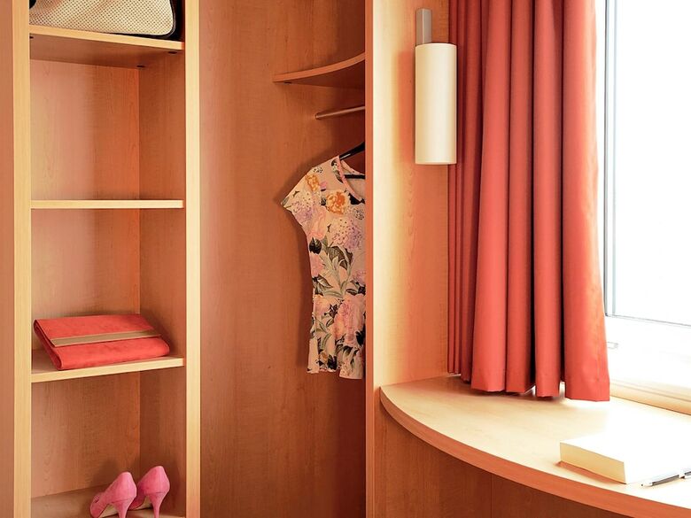 Hotel Ibis Paris Ornano Montmartre Nord 18�me