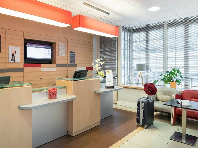 Hotel Ibis Paris Ornano Montmartre Nord 18�me