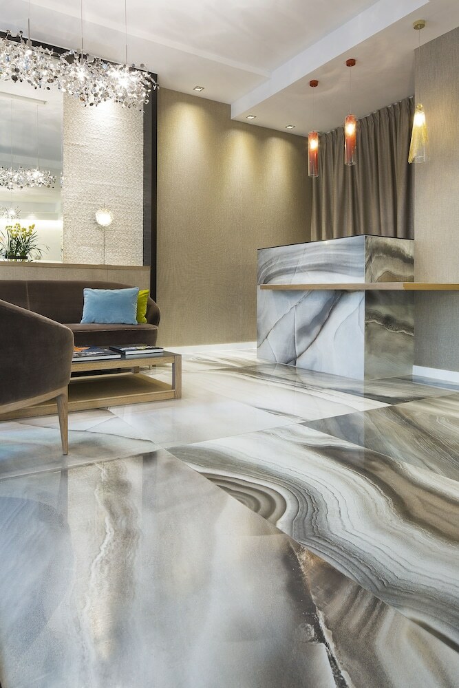 Hotel De S�ze