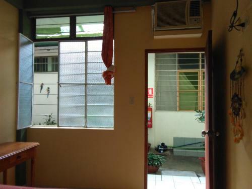 Albergue Hostal El Colibr�