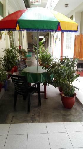 Albergue Hostal El Colibr�