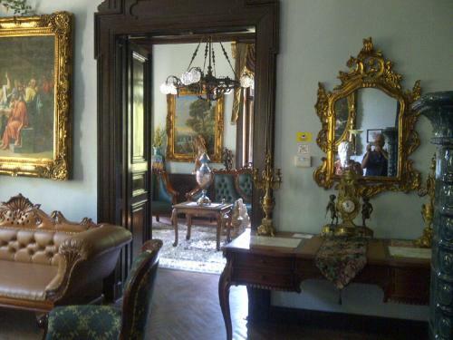 Hostal Romantic Chateau Krasna Lipa