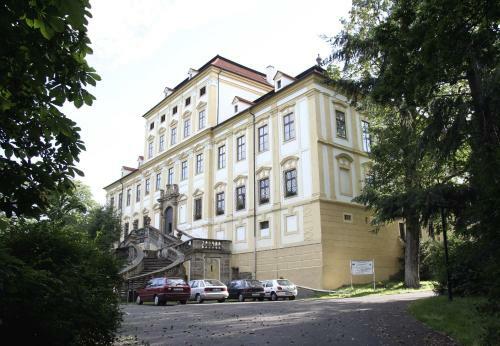 Hotel Zamek Cerveny Hradek