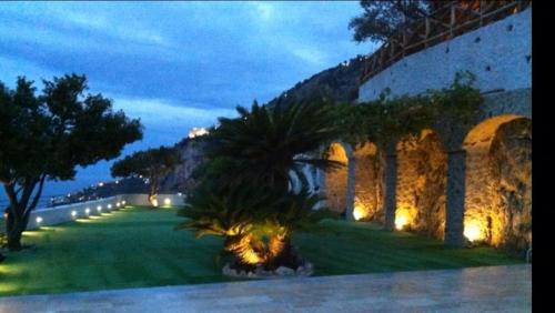 Hostal Holidays Baia D'amalfi