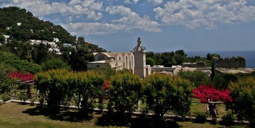 Alle Ginestre Capri B&B