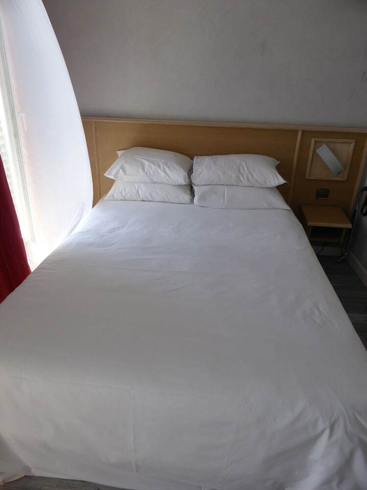 Hotel H�tel De Paris Saint Georges