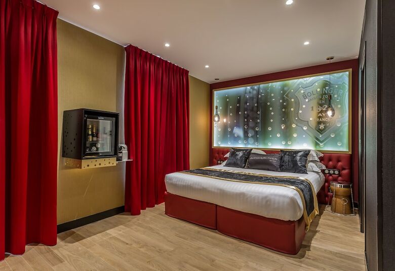 Hotel Les Bulles De Paris
