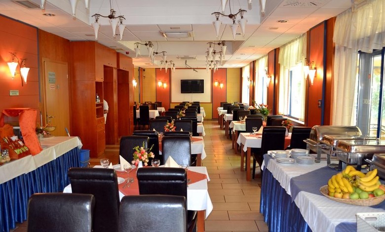 Hotel Veritas