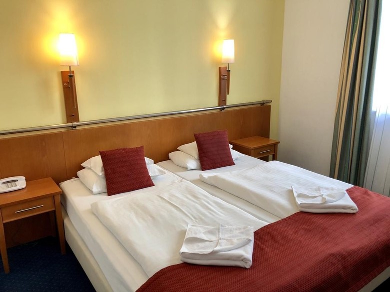 Hotel Veritas